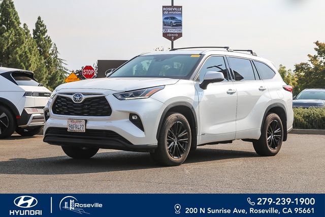 Used 2022 Toyota Highlander Bronze Edition