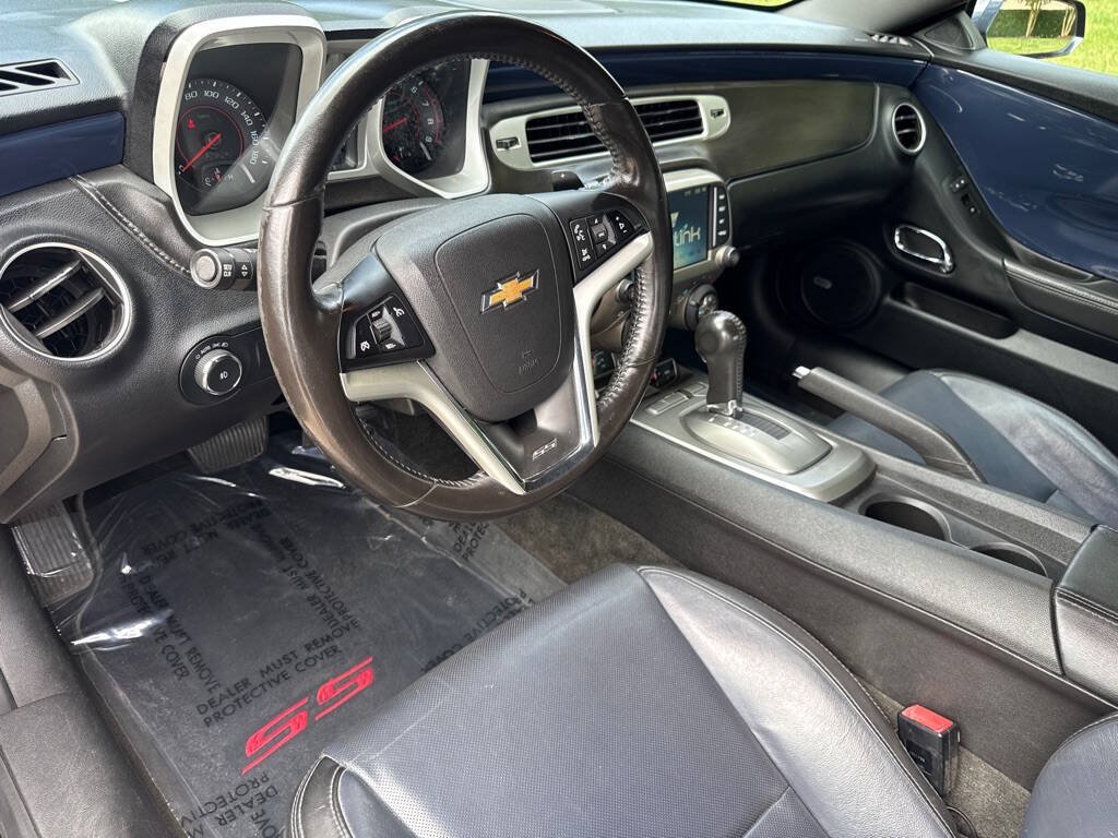 Used 2014 Chevrolet Camaro SS w/ RS Package RWD image 13
