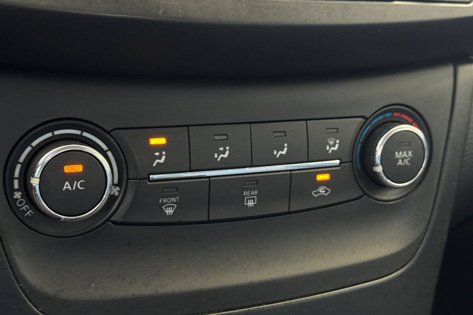 Used 2018 Nissan Sentra S FWD image 19