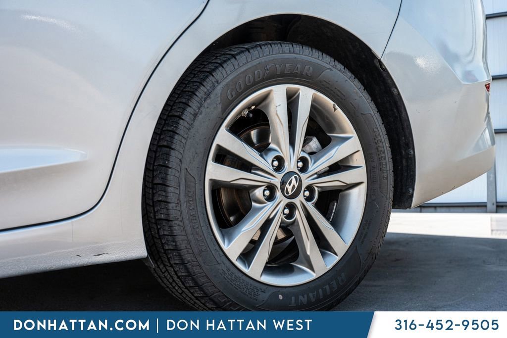 Used 2018 Hyundai Elantra SEL image 34