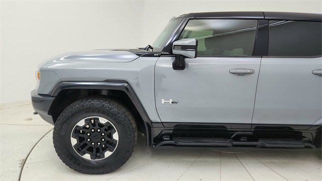 Used 2024 GMC Hummer EV 3X w/ Extreme Off-Road Package image 9