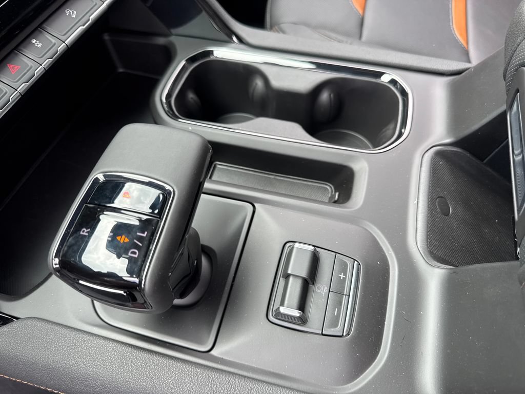 New 2026 GMC Sierra 1500 AT4 w/ AT4 Premium Package AWD/4WD image 18
