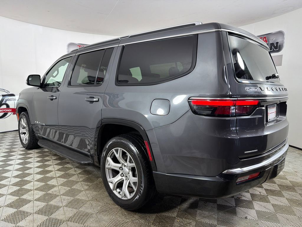 Used 2022 Jeep Wagoneer Series II AWD/4WD image 6