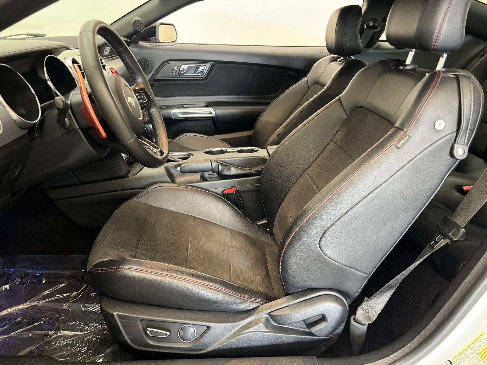 Used 2016 Ford Mustang GT Premium w/ Equipment Group 401A RWD image 12