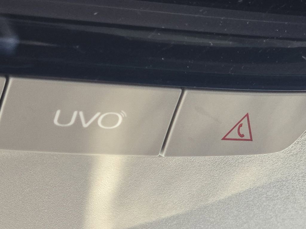 Used 2021 Kia Seltos SX w/ SX Sunroof Package image 10