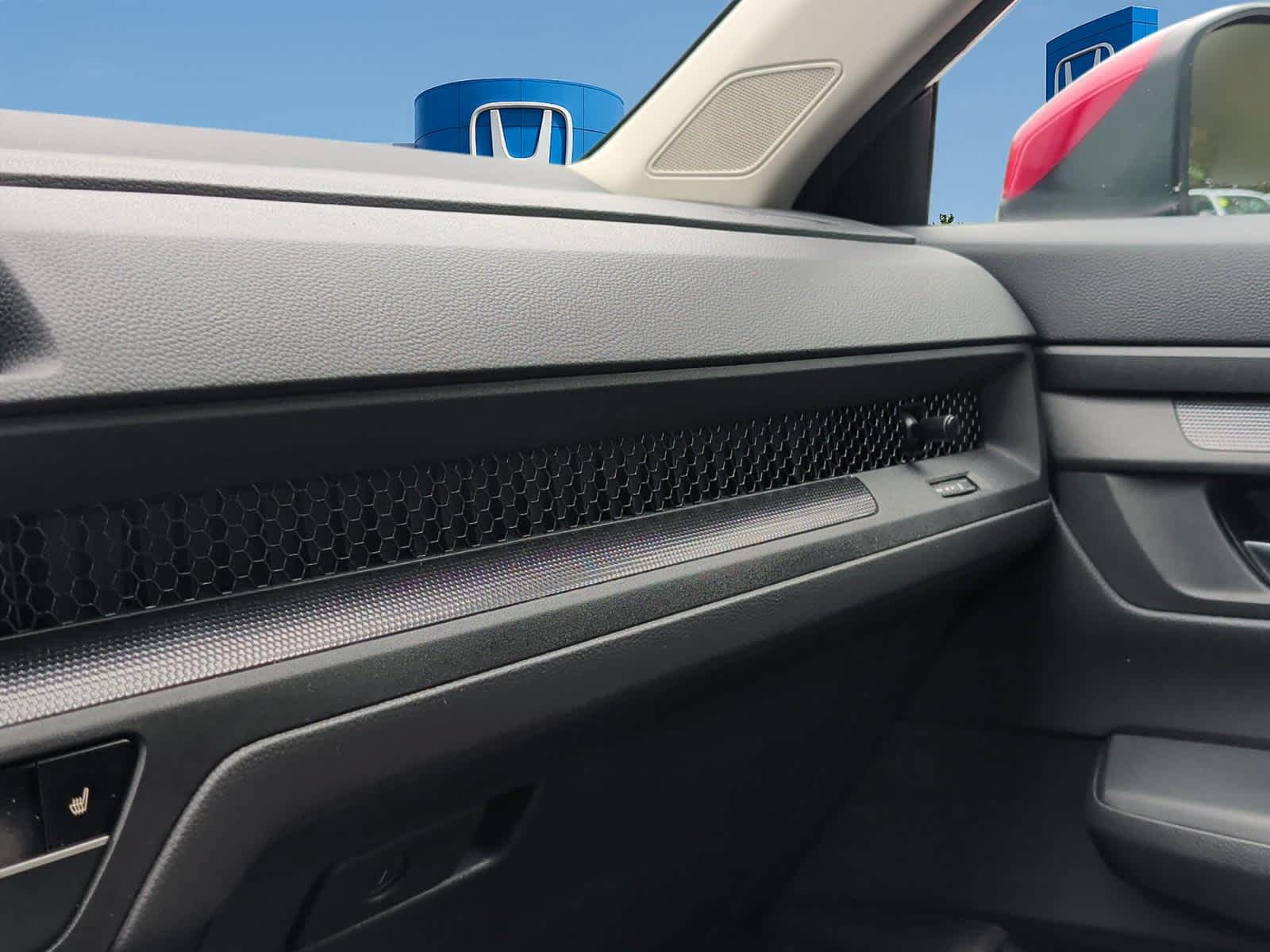 Used 2025 Honda CR-V EX image 24