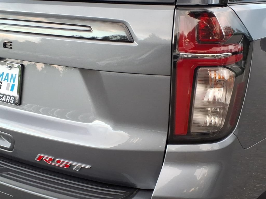 Certified 2022 Chevrolet Tahoe RST w/ Luxury Package AWD/4WD image 8
