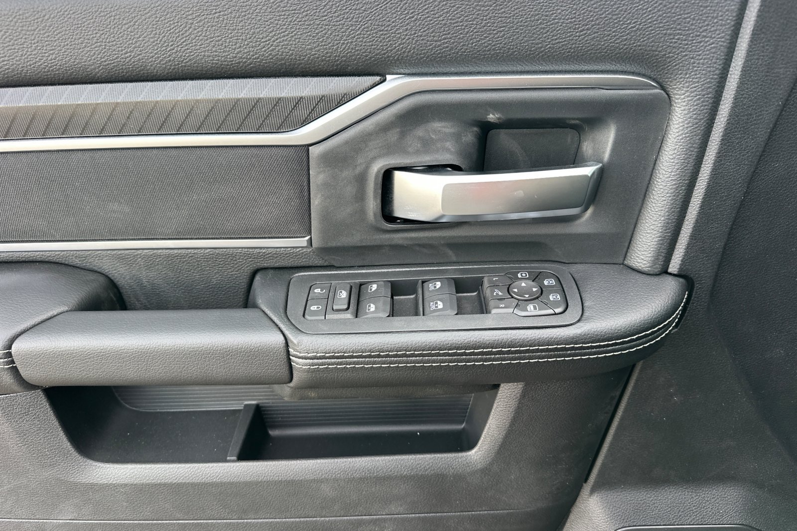 New 2026 RAM 2500 Big Horn AWD/4WD image 10