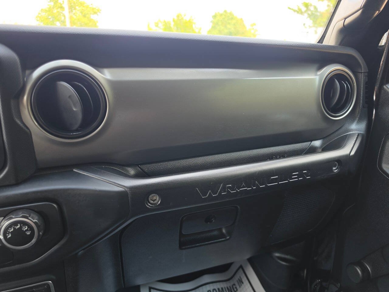 Used 2018 Jeep Wrangler Unlimited Sport AWD/4WD image 54
