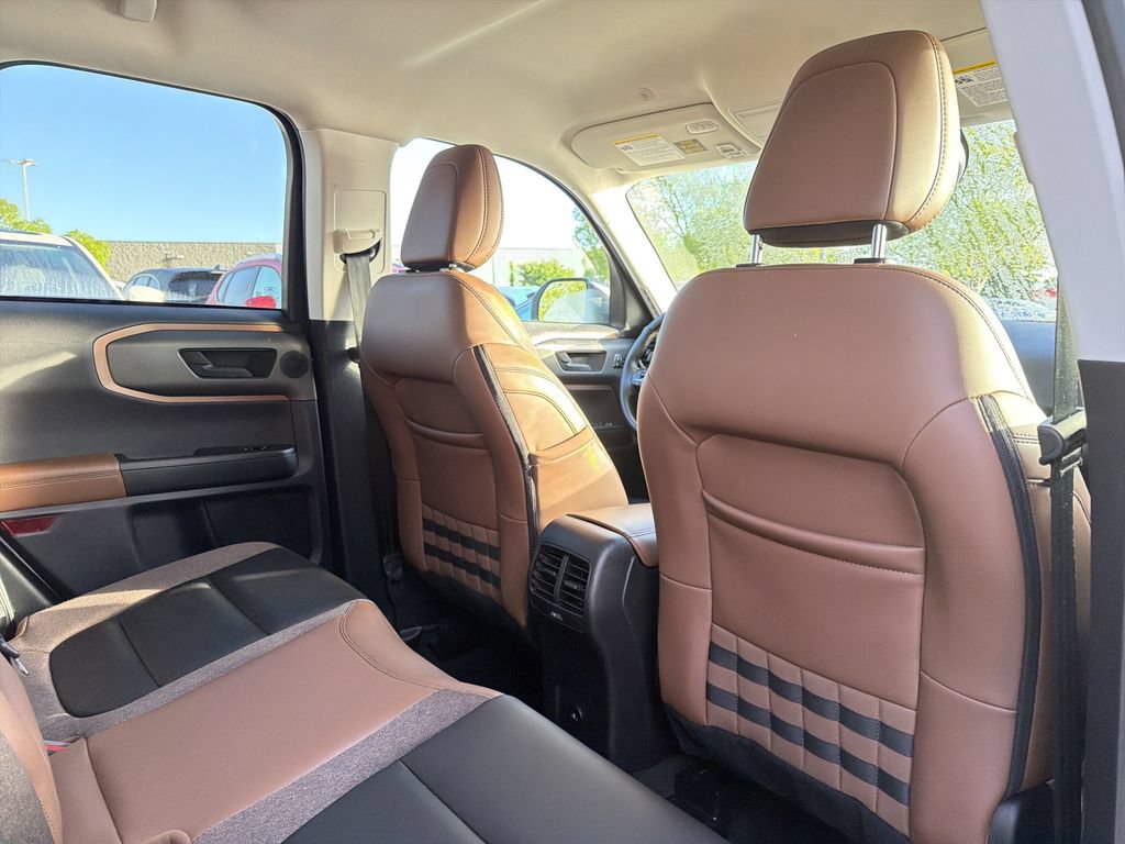 Used 2025 Ford Bronco Sport Outer Banks w/ Outer Banks Tech Package+ AWD/4WD image 16