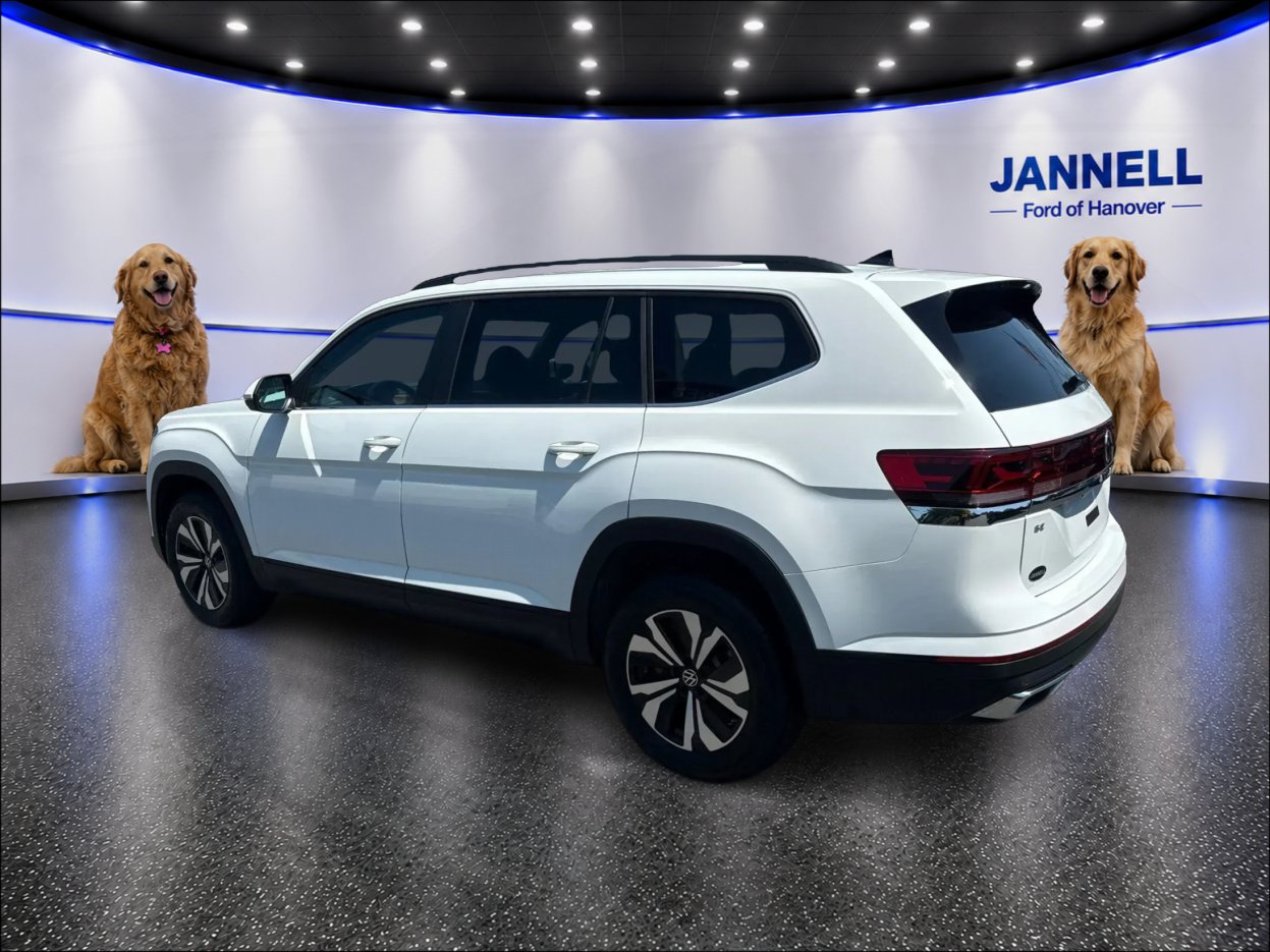 Used 2024 Volkswagen Atlas SE AWD/4WD image 8
