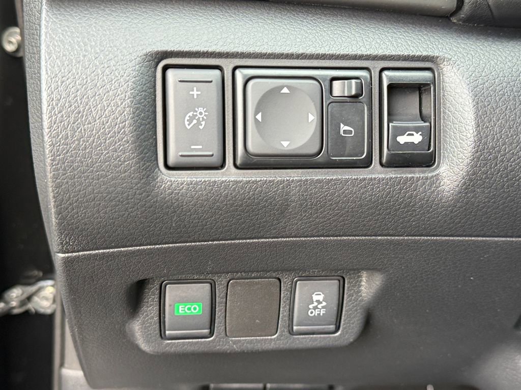 Used 2019 Nissan Sentra SV w/ Special Edition Package image 18