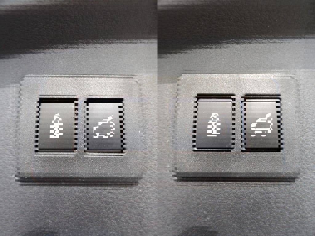 Used 2023 Subaru Outback Touring XT image 29