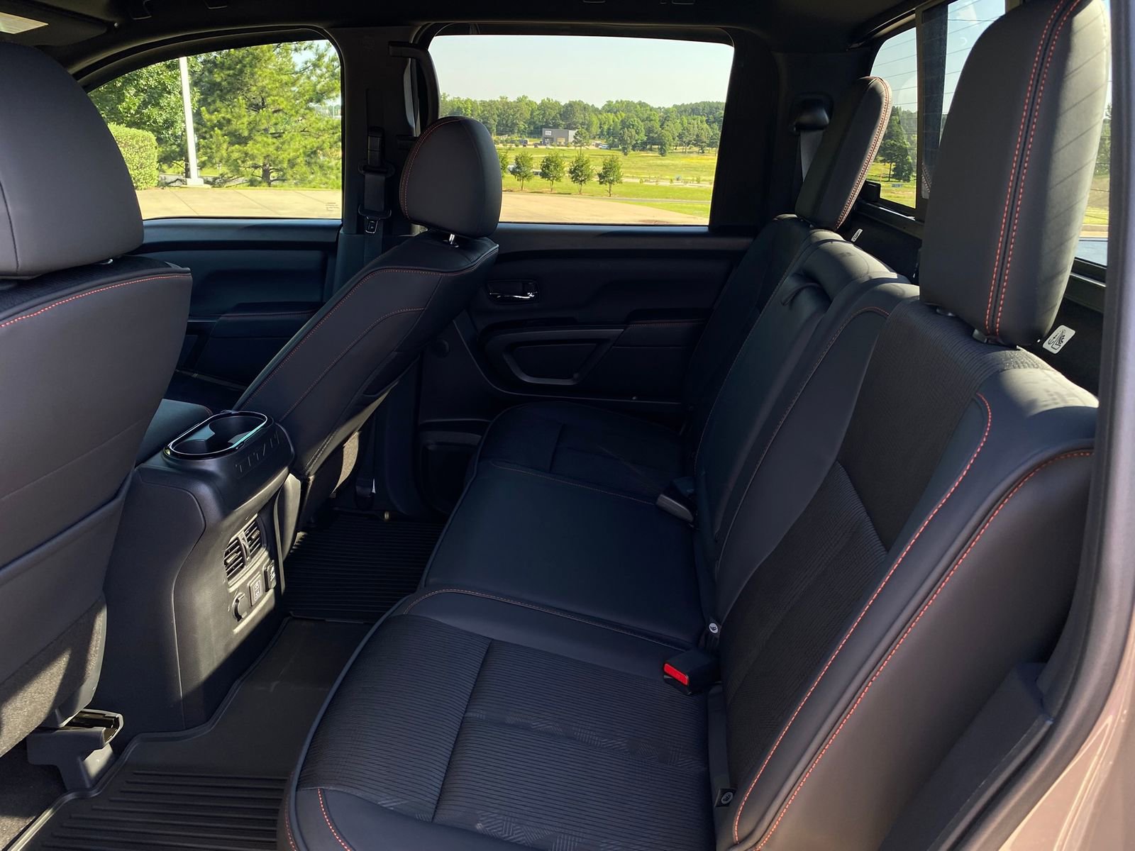 Used 2023 Nissan Titan PRO-4X w/ Pro-4x Utility Package AWD/4WD image 29