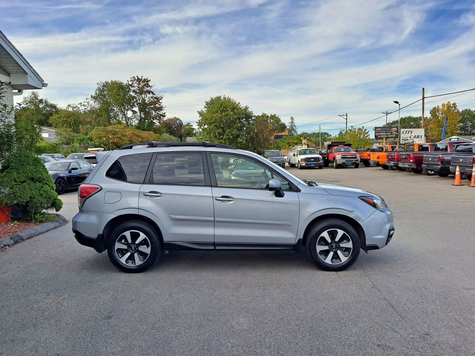 Used 2017 Subaru Forester 2.5i Premium image 4