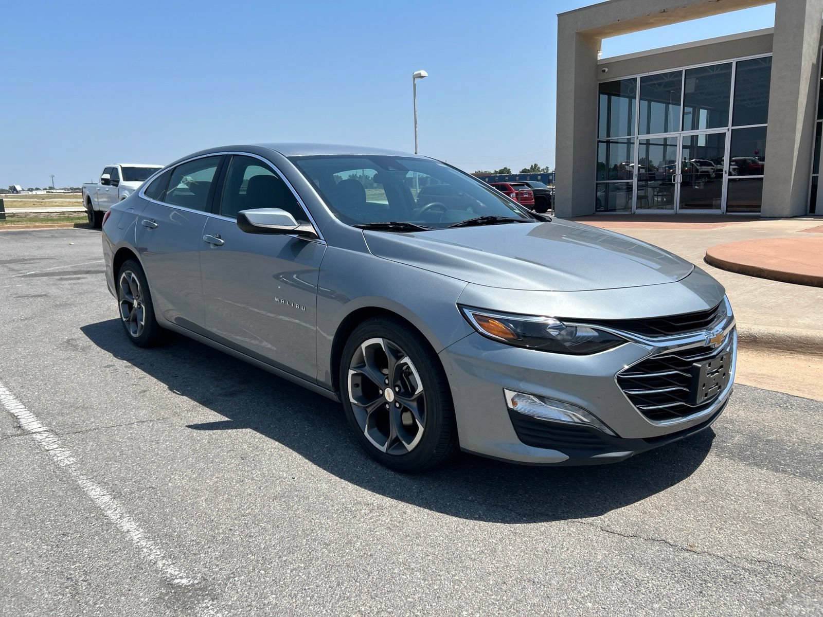 Used 2024 Chevrolet Malibu LT FWD video 3