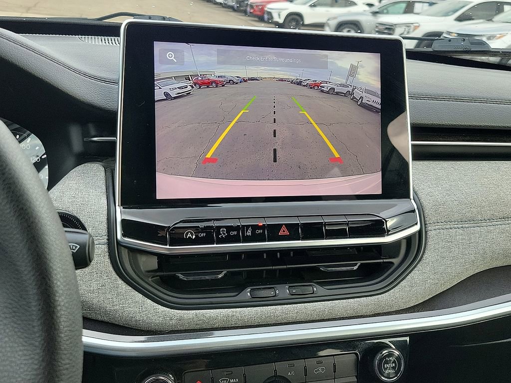 Used 2023 Jeep Compass Sport image 16