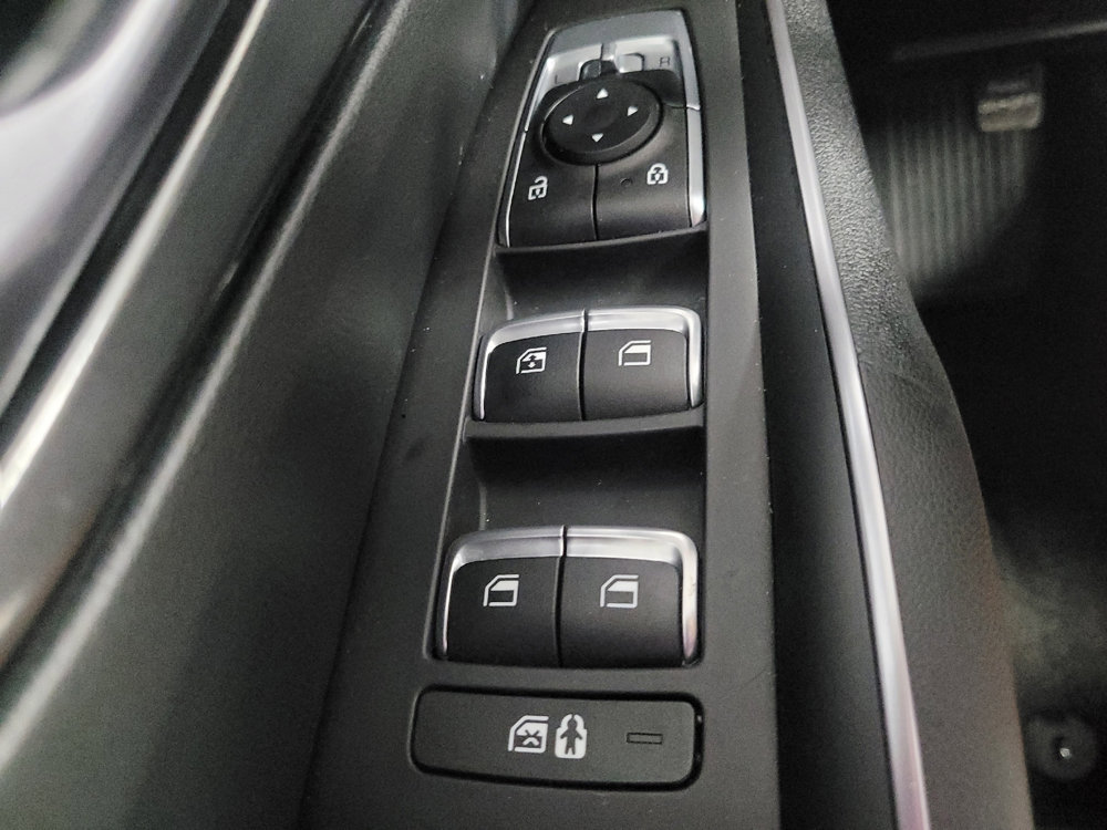 Used 2023 Kia Sorento LX image 27