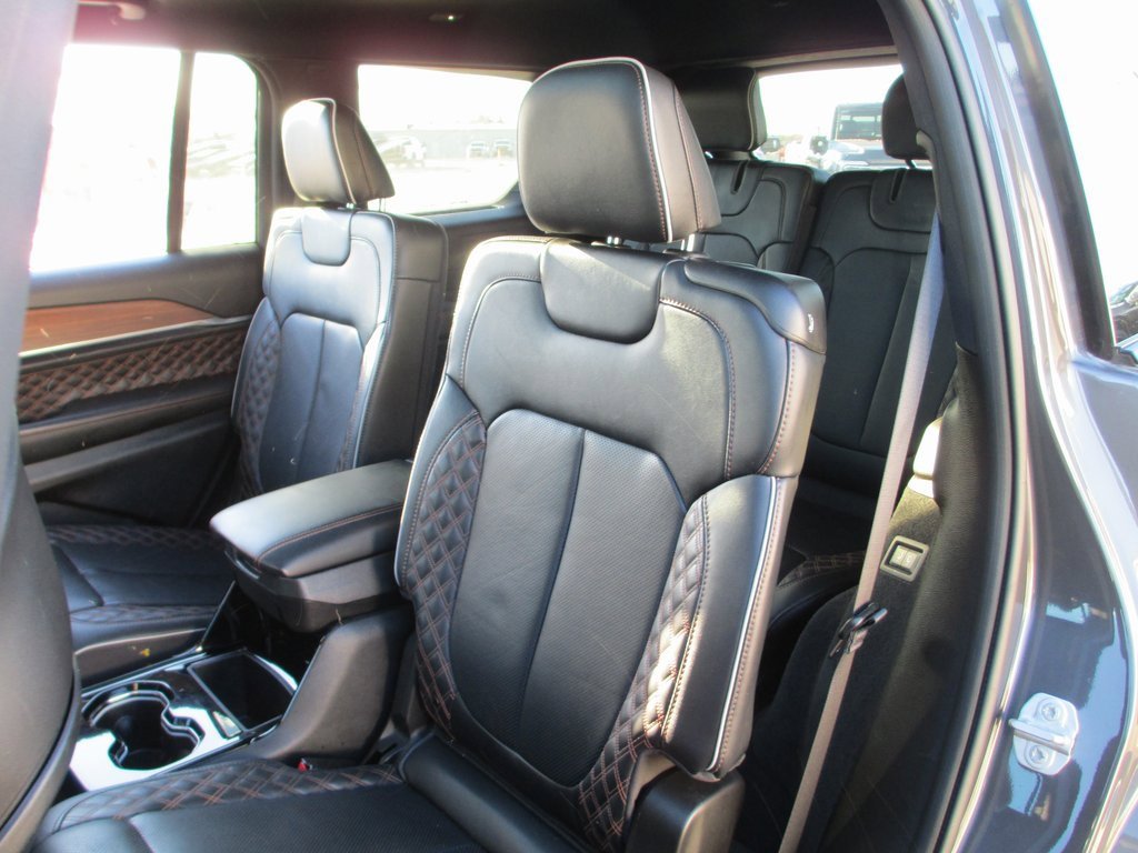 Used 2024 Jeep Grand Cherokee L Summit image 20
