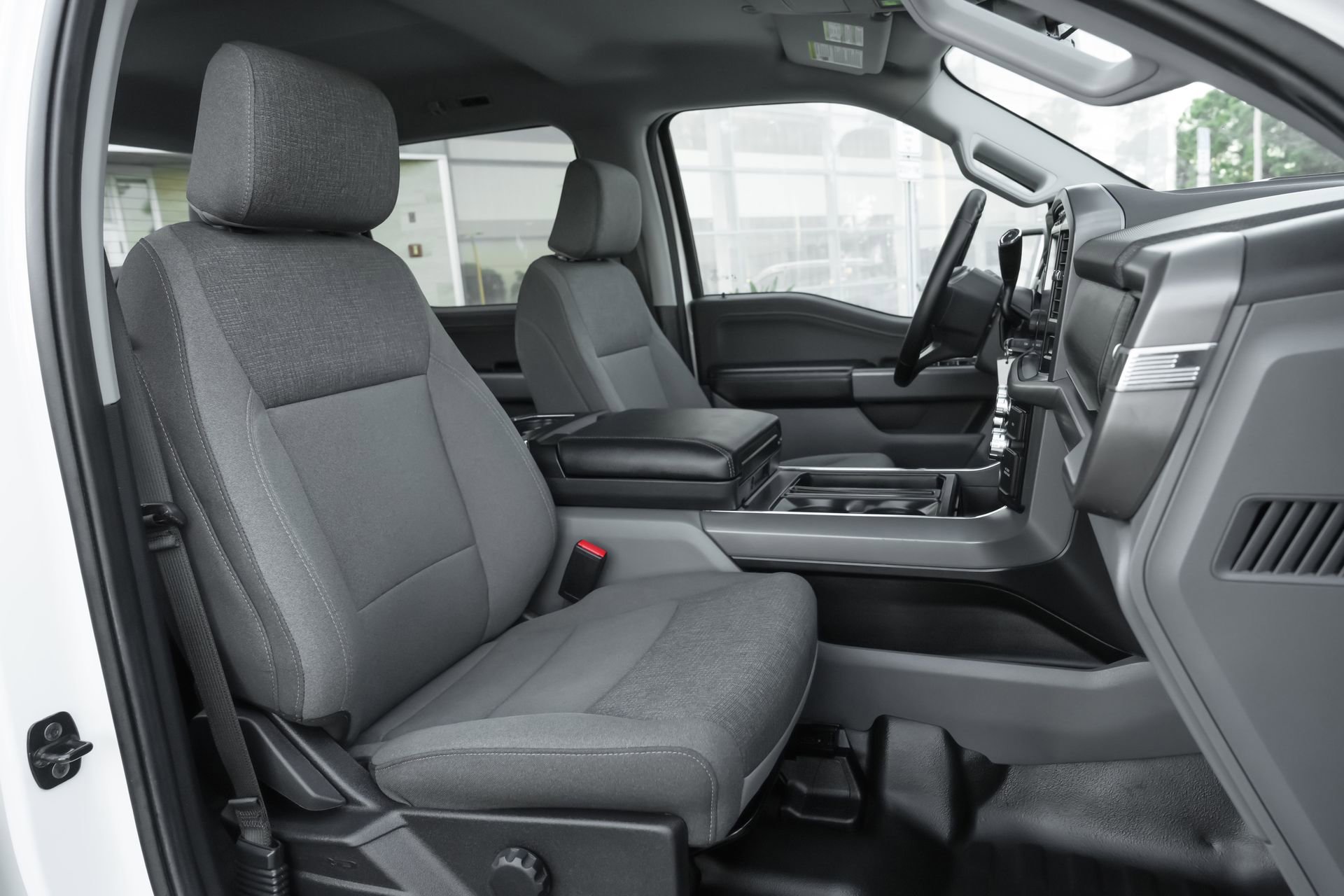 Used 2024 Ford F150 XLT w/ Mobile Office Package image 40