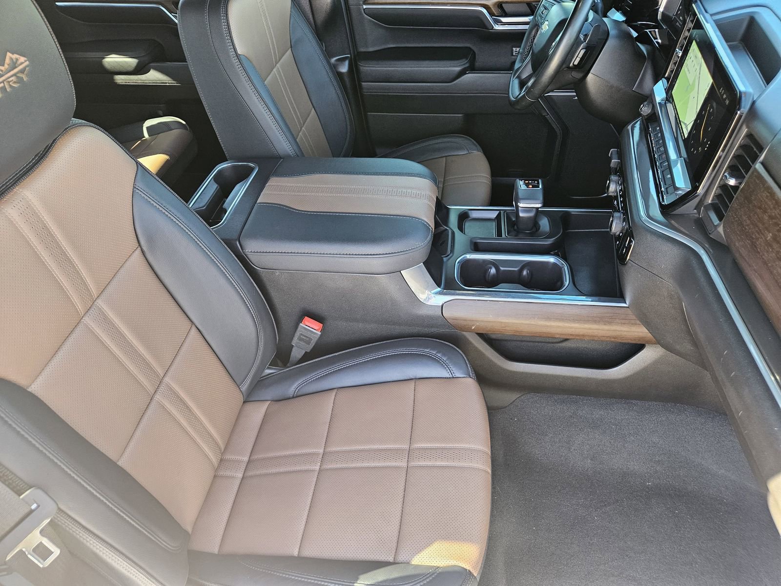 Certified 2024 Chevrolet Silverado 1500 High Country image 19