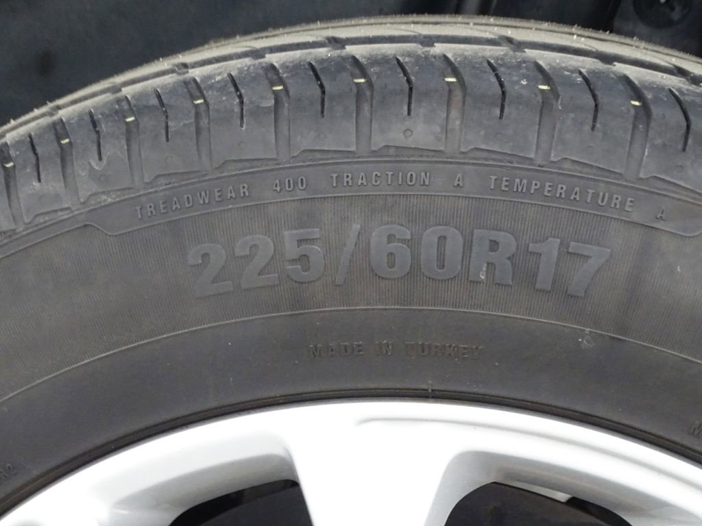 Used 2019 Jeep Cherokee Latitude w/ Popular Appearance Group image 43