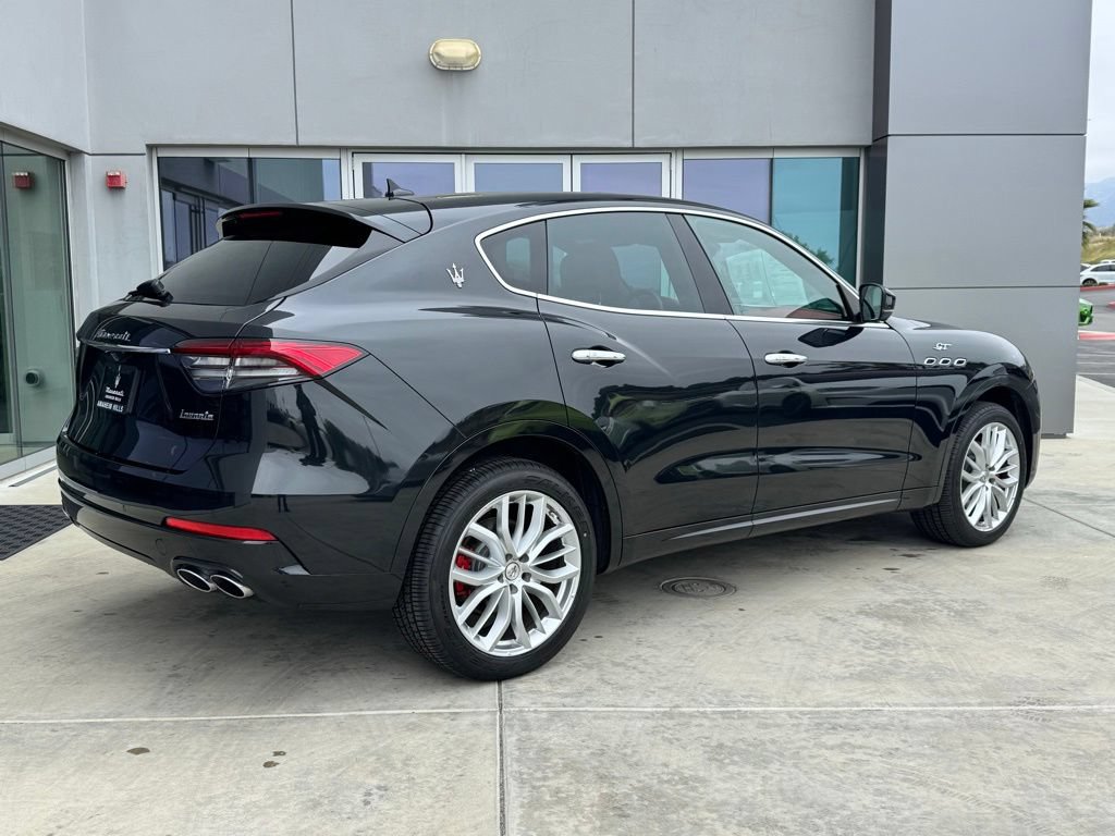 Certified 2022 Maserati Levante GT AWD/4WD image 8