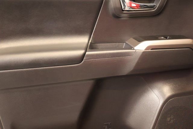 Used 2023 Toyota Tacoma Limited image 30