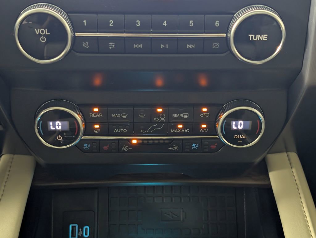 Certified 2020 Ford Expedition Platinum AWD/4WD image 18