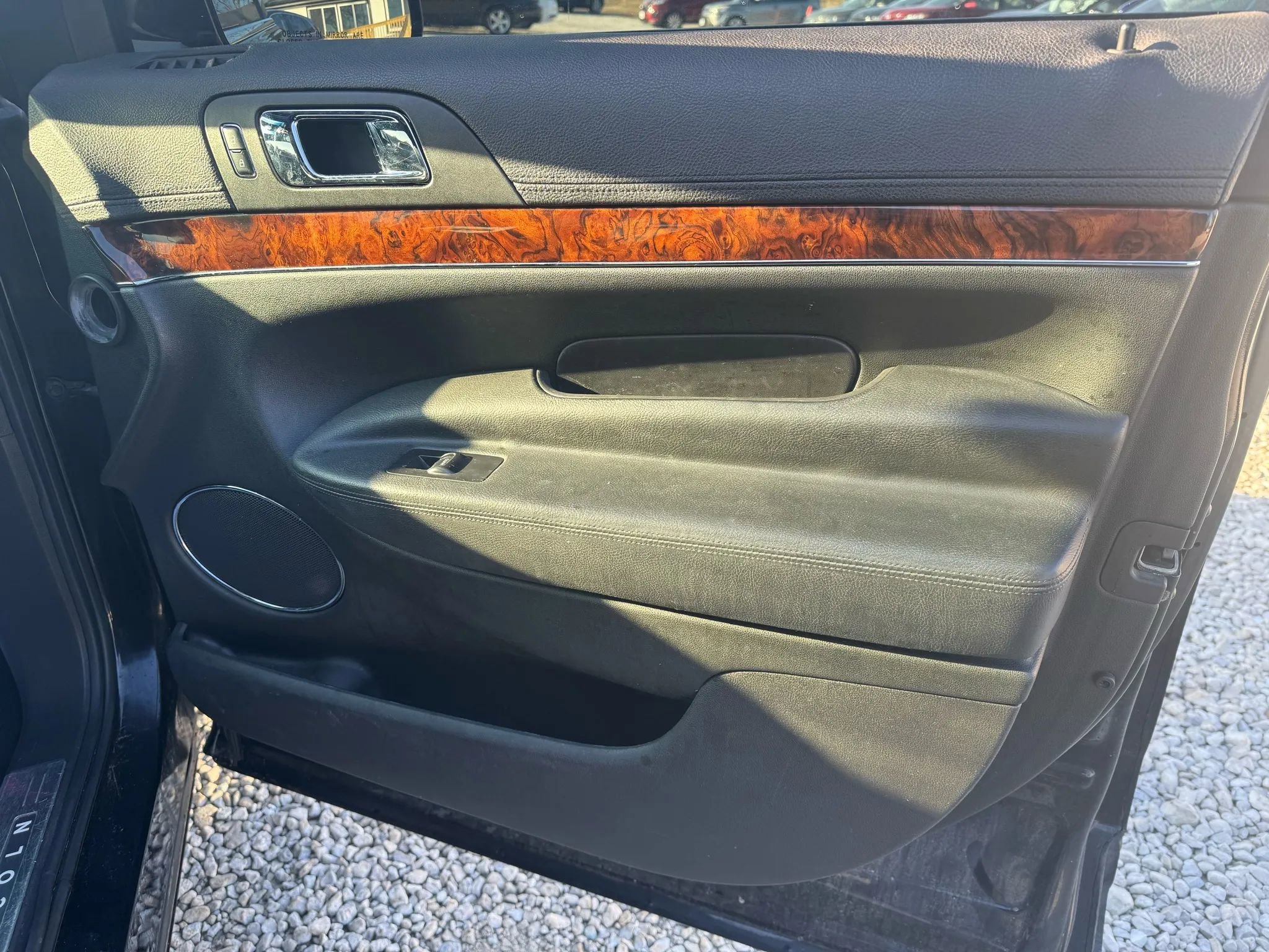 Used 2017 Lincoln MKT AWD image 28