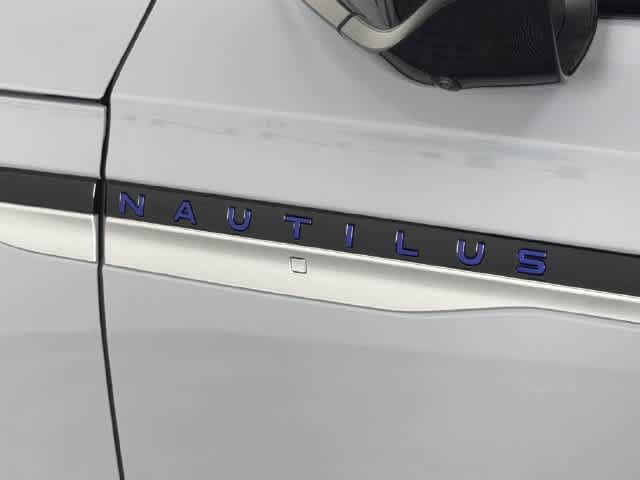 New 2026 Lincoln Nautilus Premier AWD/4WD image 29
