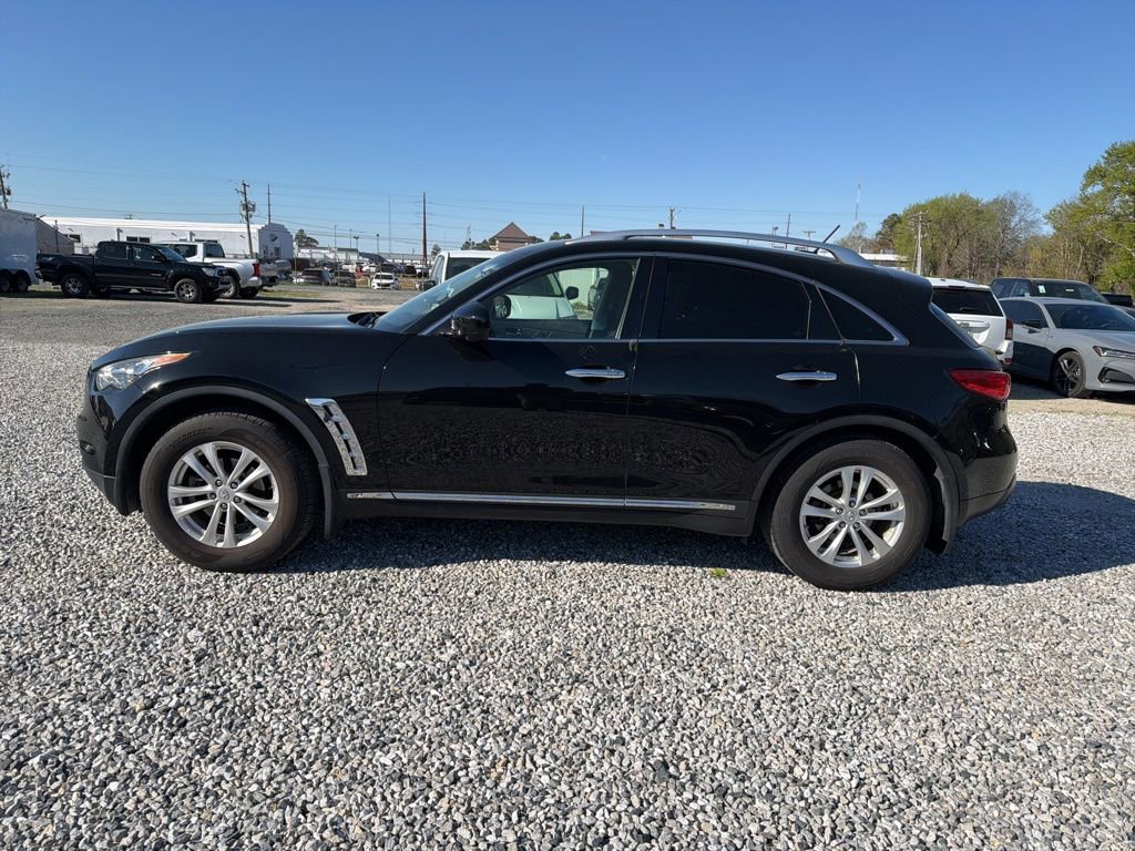 Used 2013 INFINITI FX37 AWD w/ Premium Pkg image 2