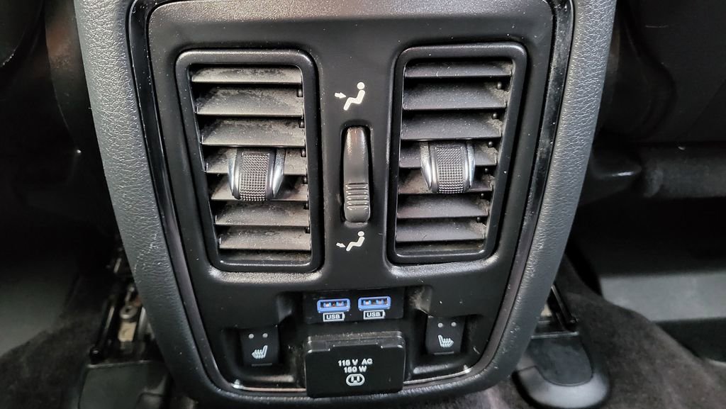 Used 2018 Jeep Grand Cherokee Overland image 27