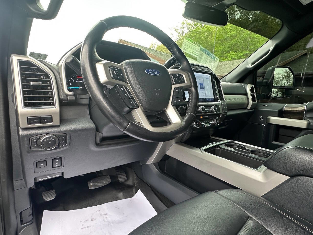 Used 2022 Ford F250 Lariat w/ Lariat Ultimate Package AWD/4WD image 29