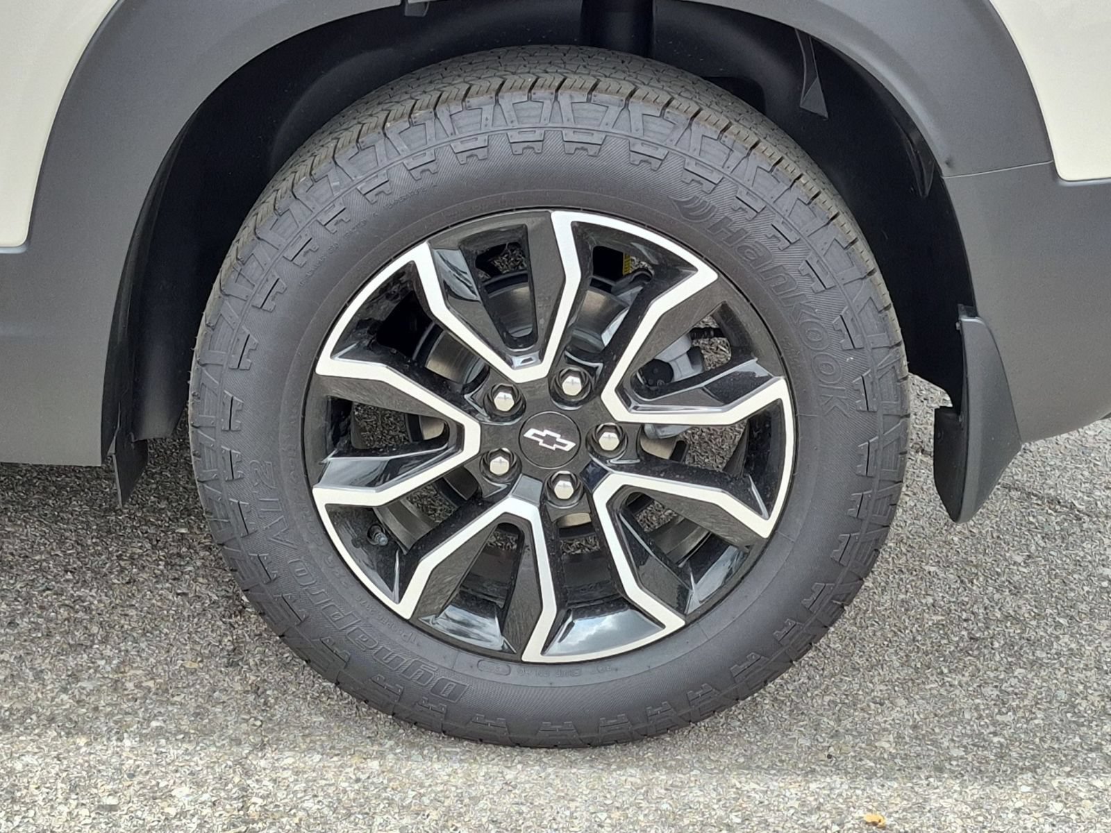New 2026 Chevrolet TrailBlazer ACTIV w/ Convenience Package FWD image 6