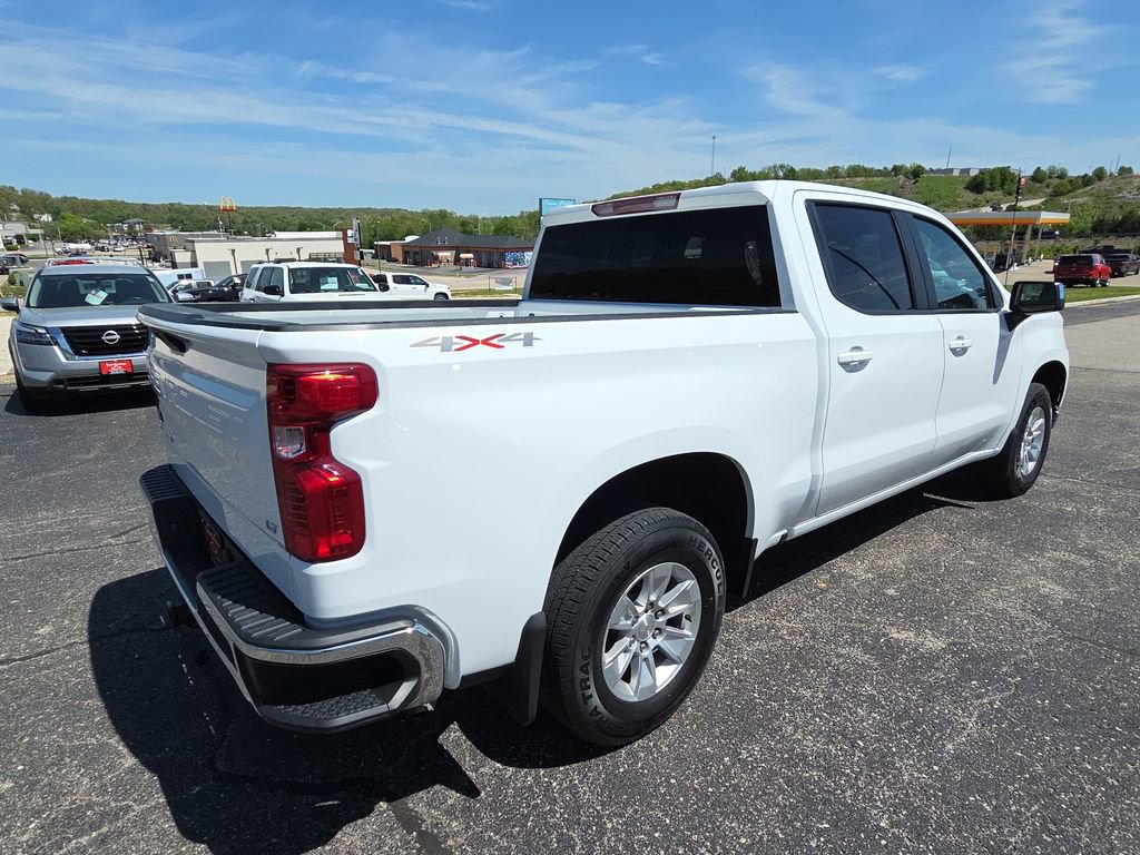 Used 2021 Chevrolet Silverado 1500 LT AWD/4WD image 9