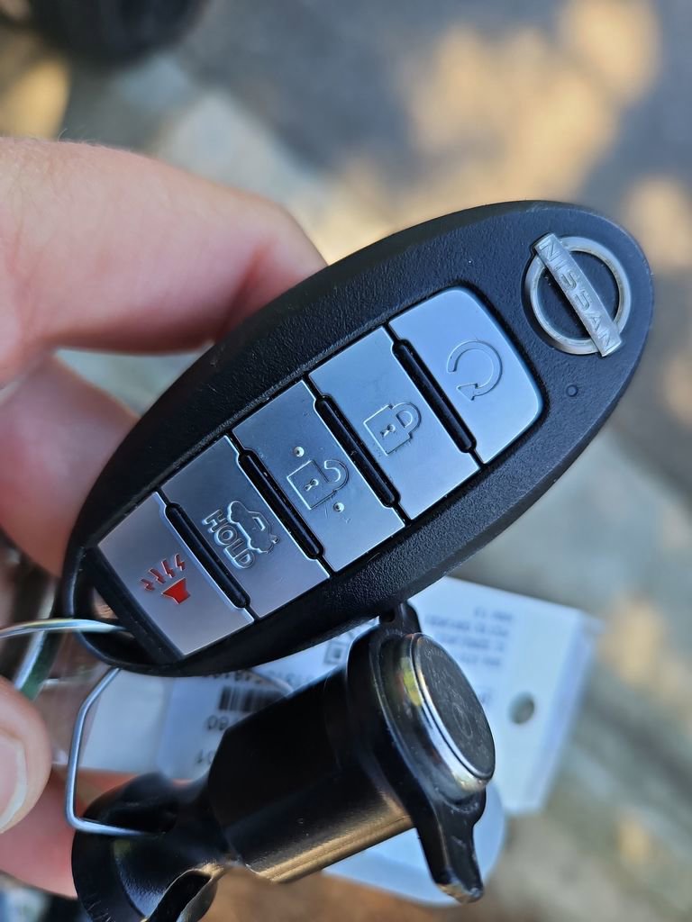Used 2024 Nissan Altima 2.5 SR FWD image 35