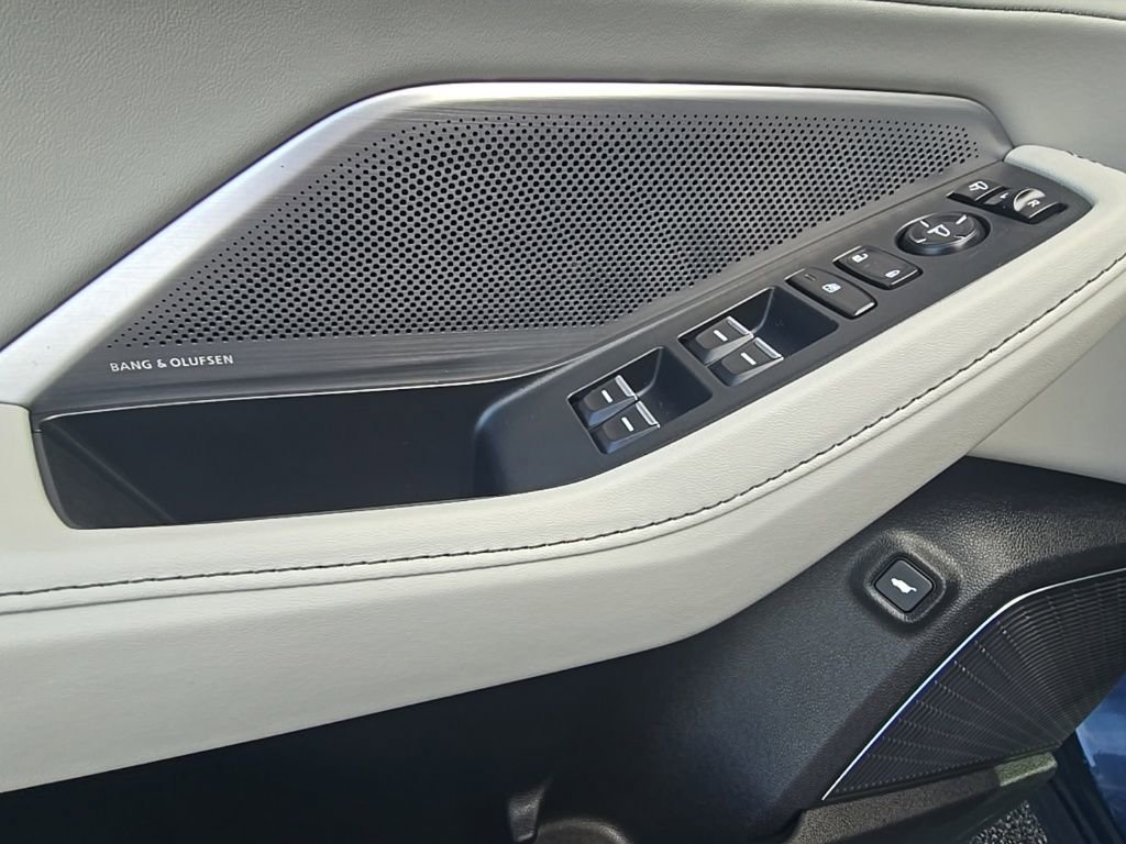 Certified 2025 Acura MDX w/ Technology Package image 15