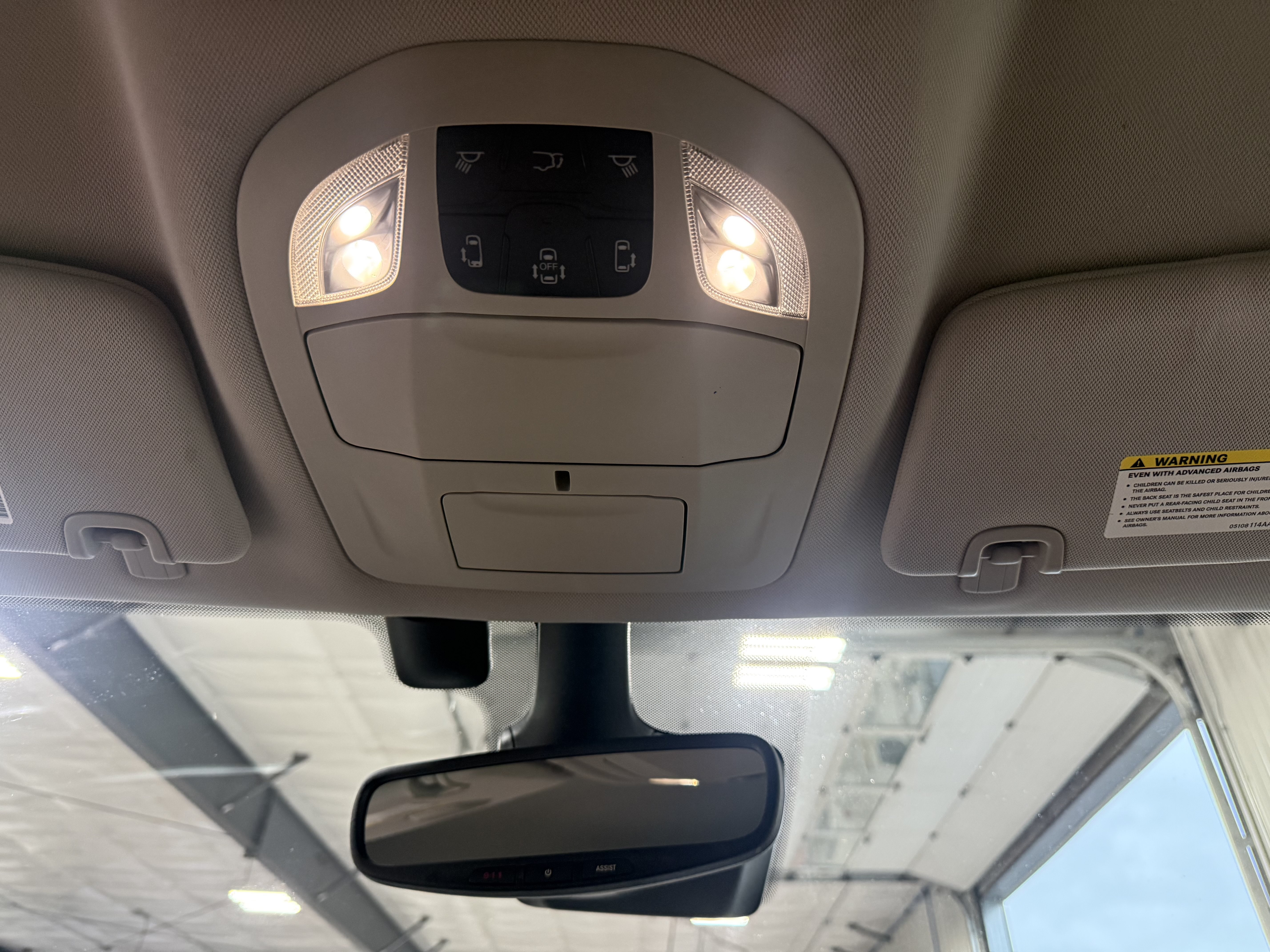 Used 2017 Chrysler Pacifica Touring-L Plus FWD image 21