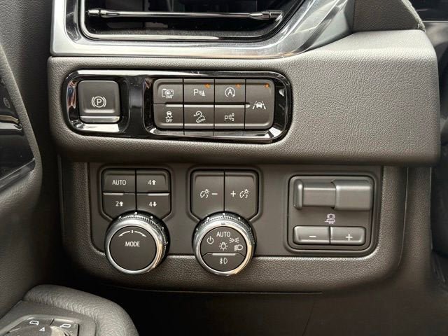 New 2026 GMC Yukon XL Denali w/ Denali Reserve Package AWD/4WD image 29