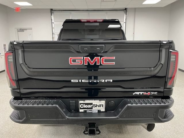 Used 2024 GMC Sierra 2500 AT4X AWD/4WD image 14