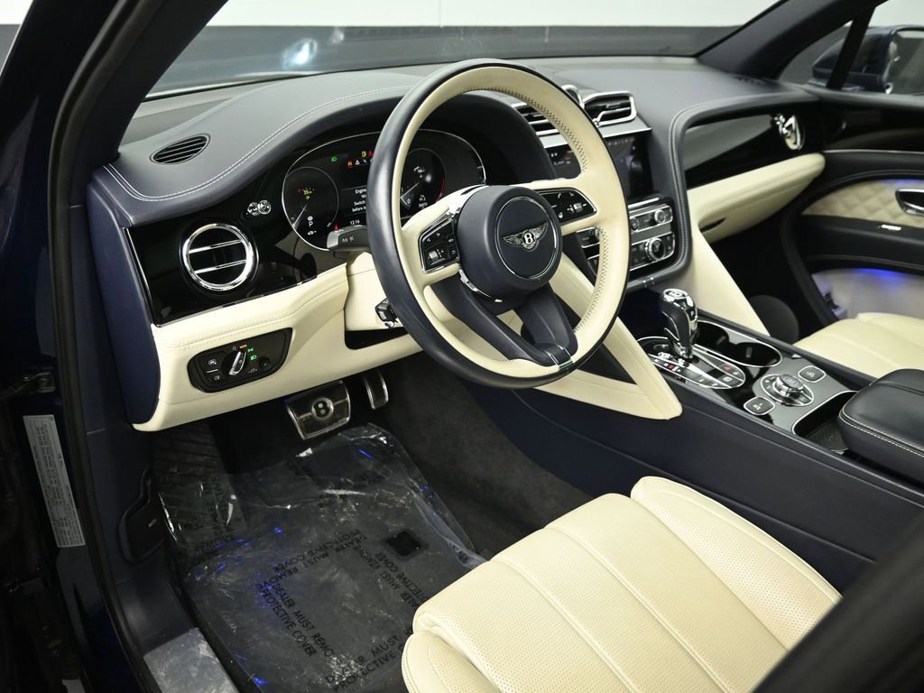 Used 2021 Bentley Bentayga image 9