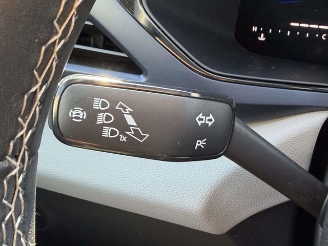 Used 2022 Volkswagen Taos SE w/ IQ.Drive SE Package image 21