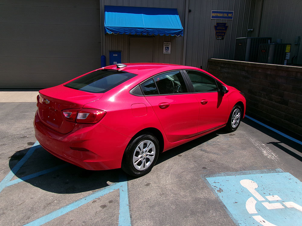 Used 2019 Chevrolet Cruze LS FWD image 5