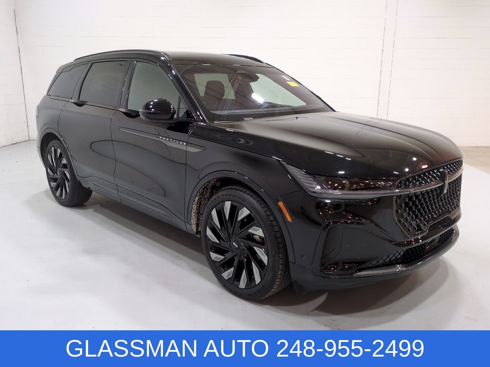 Used 2024 Lincoln Nautilus Reserve w/ Equipment Group 203A AWD/4WD image 1