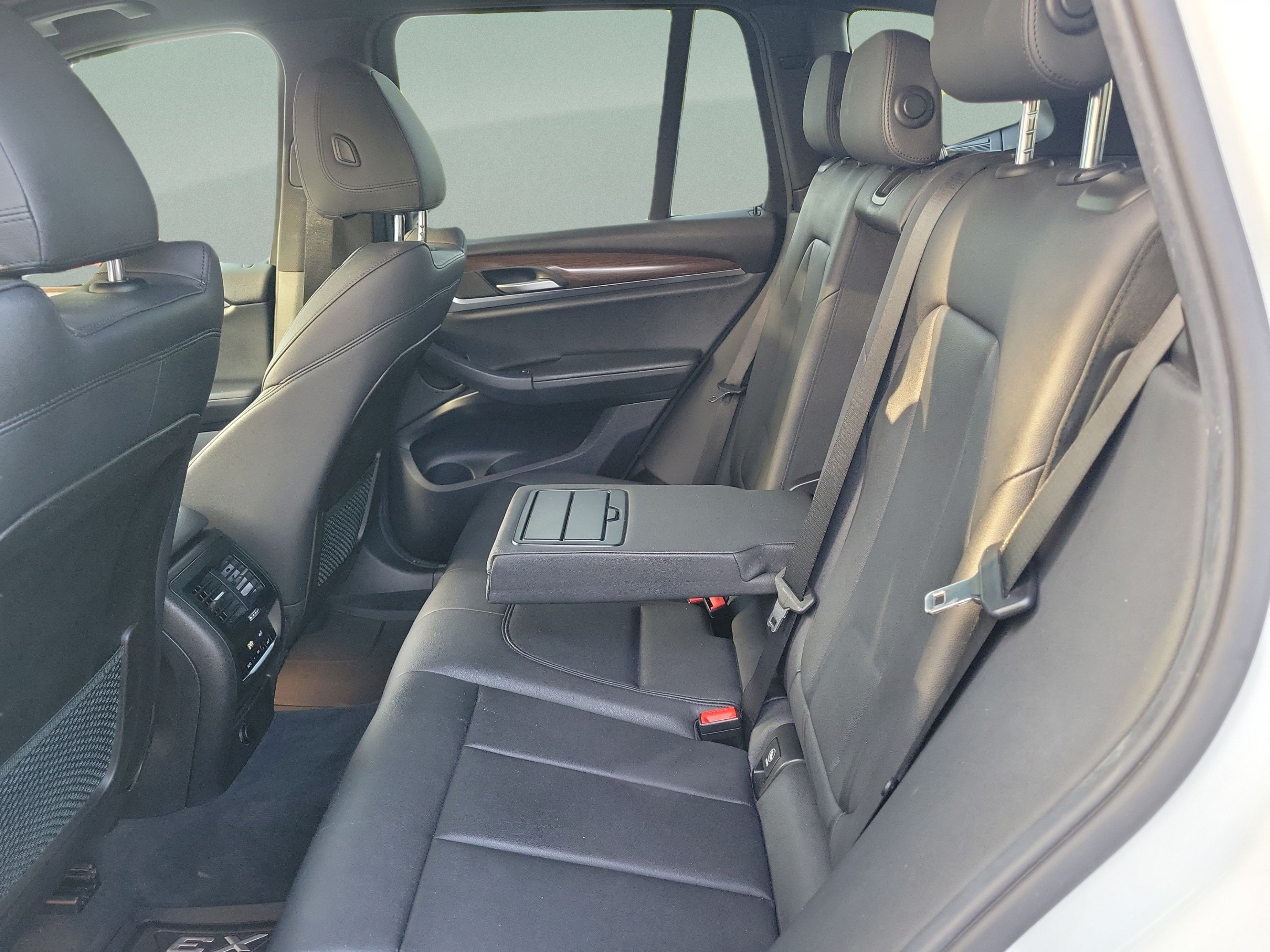 Used 2018 BMW X3 xDrive30i AWD/4WD image 7
