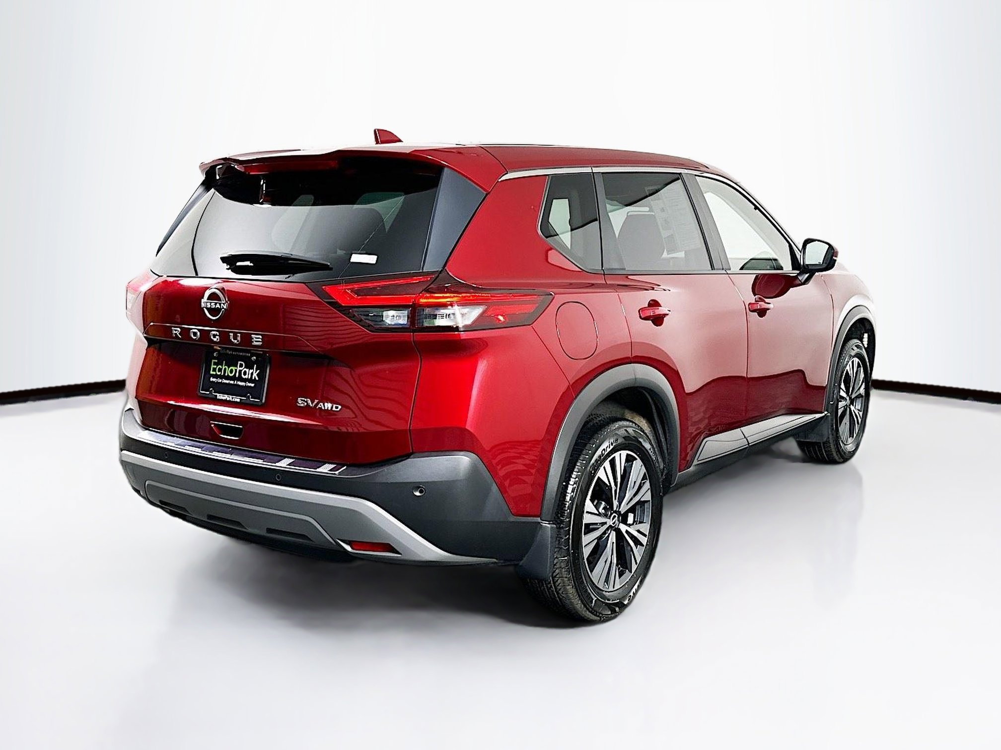 Used 2023 Nissan Rogue SV image 9