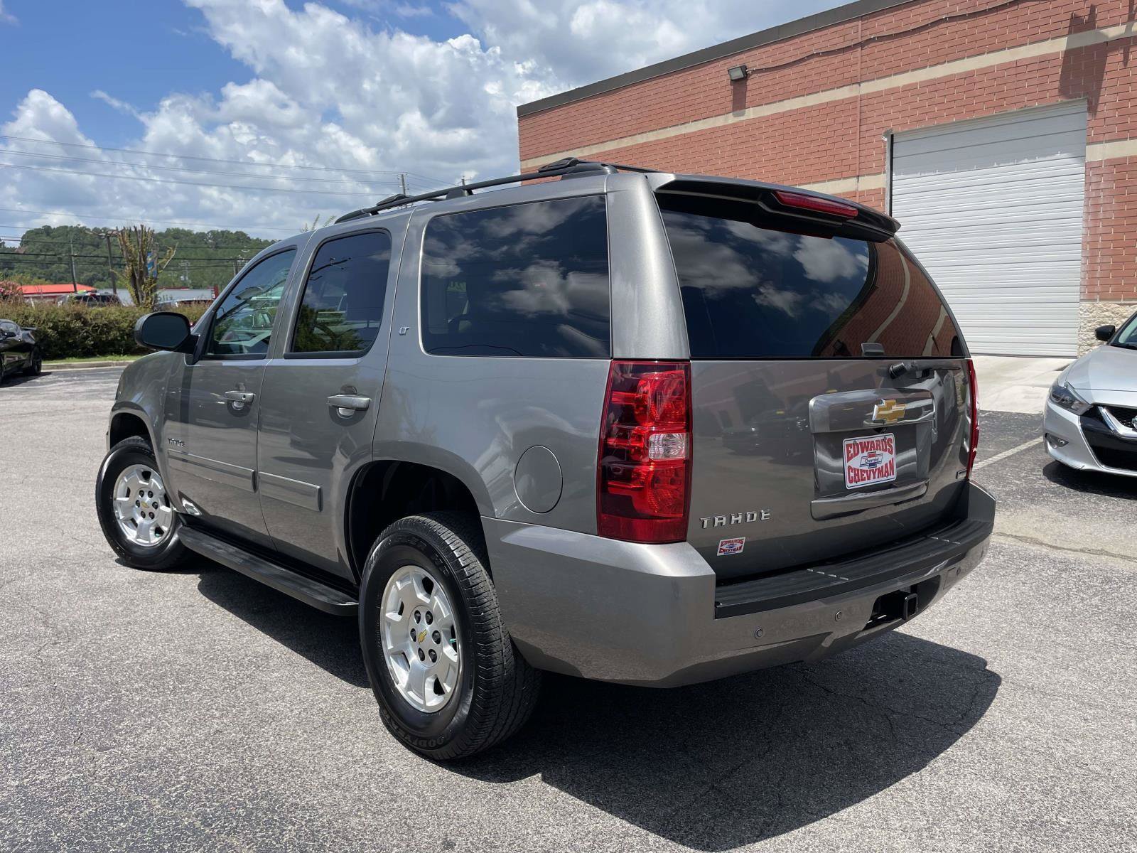 Used 2012 Chevrolet Tahoe LT w/ Luxury Package RWD image 22