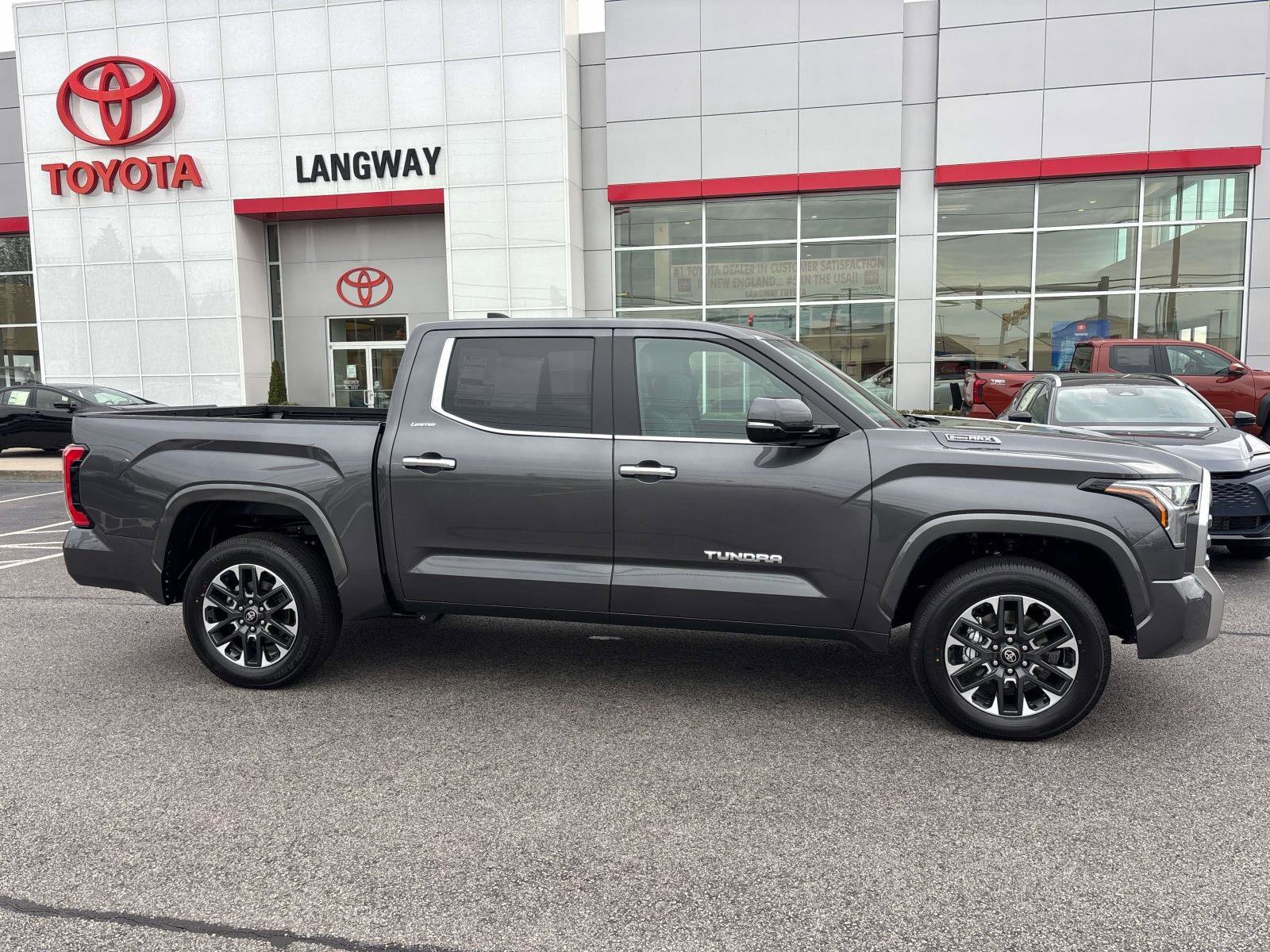New 2026 Toyota Tundra Limited video 2