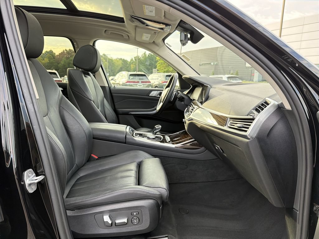 Used 2020 BMW X7 xDrive40i w/ Cold Weather Package AWD/4WD image 19